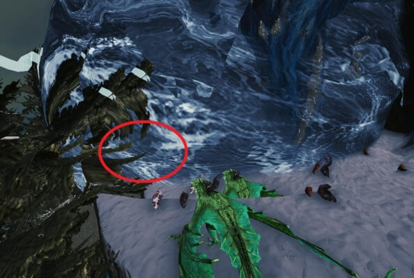 座標24.7 78.8のクレート